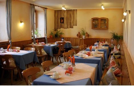 Traditionsgasthof Gruener Baum Bad Staffelstein Extérieur photo